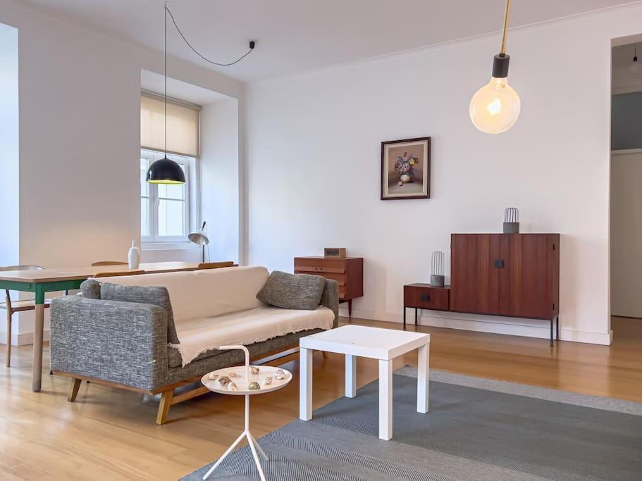 4 Rooms Home In Baixa Лиссабон Экстерьер фото